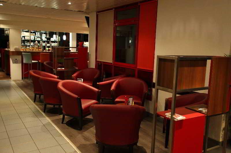 The Originals City, Hotel Ascotel, Lille Est Grand Stade Вильнёв-д'Аск Экстерьер фото