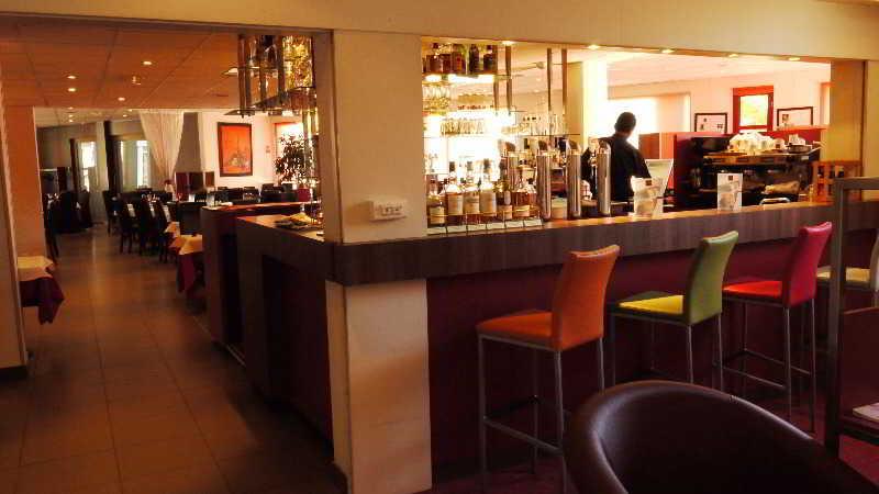 The Originals City, Hotel Ascotel, Lille Est Grand Stade Вильнёв-д'Аск Экстерьер фото