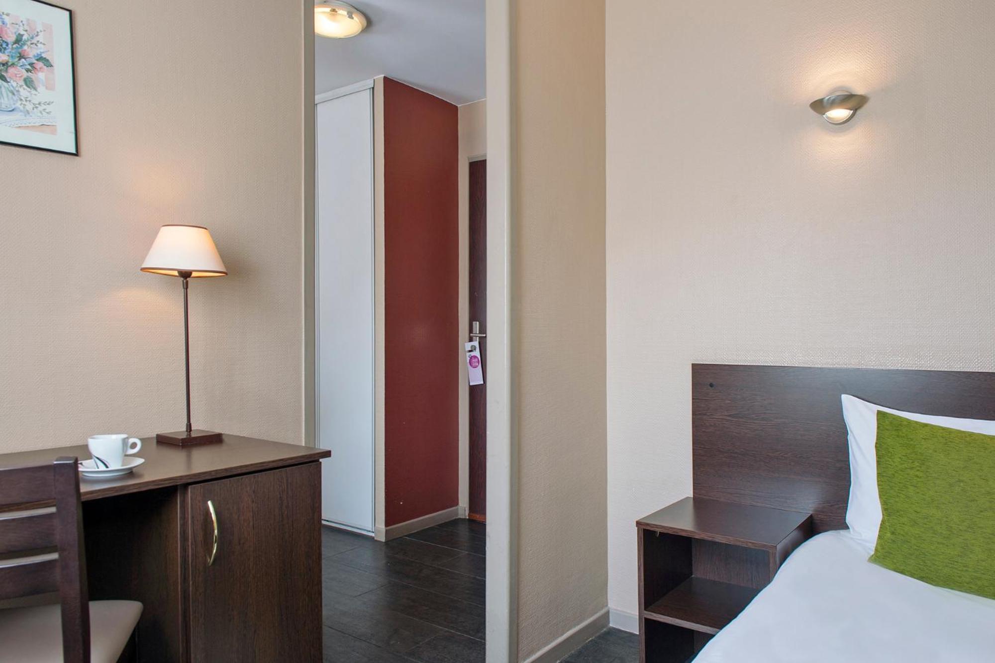 The Originals City, Hotel Ascotel, Lille Est Grand Stade Вильнёв-д'Аск Экстерьер фото