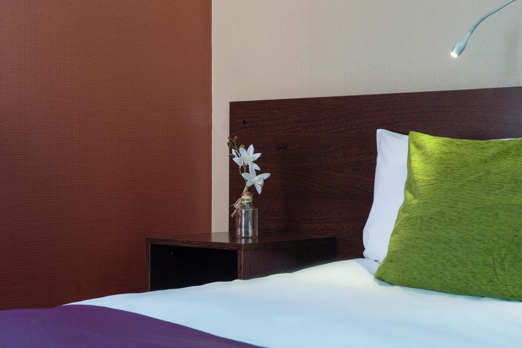 The Originals City, Hotel Ascotel, Lille Est Grand Stade Вильнёв-д'Аск Экстерьер фото